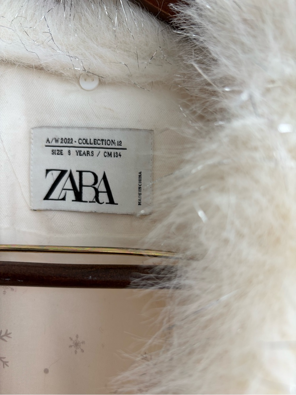 ZARA Cream Sparkle Faux Fur Coat - Picture 3 of 3